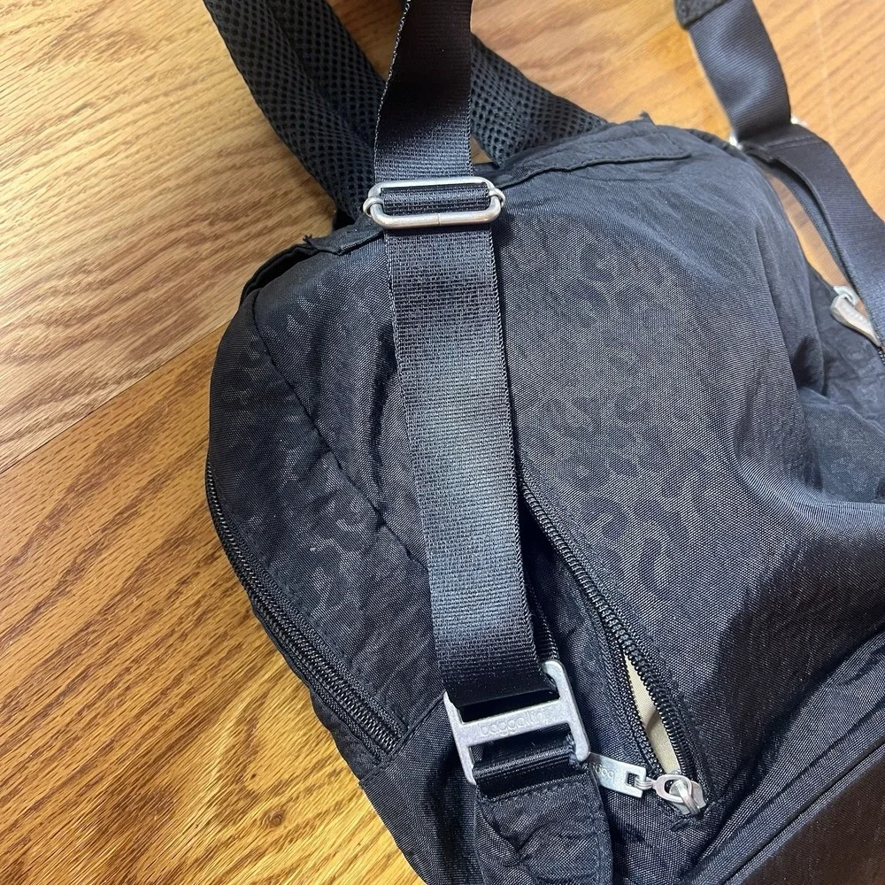 baggallini backpack Black Animal Print Heavy Duty Nylon Travel Bag Purse